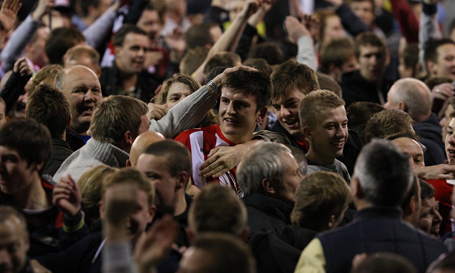 更是引人注 更是引人注